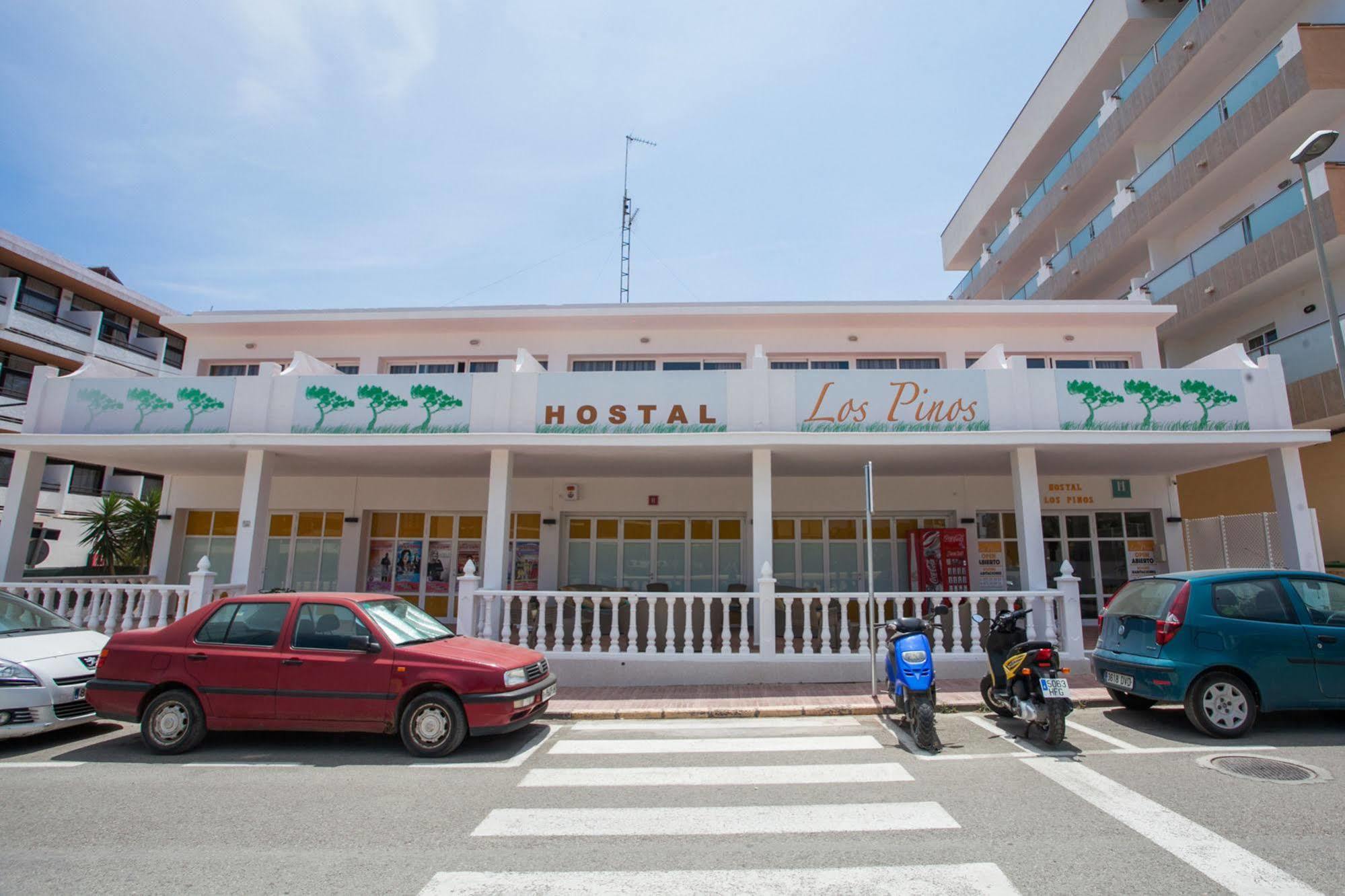 Hostal Los Pinos Es Cana Exteriér fotografie